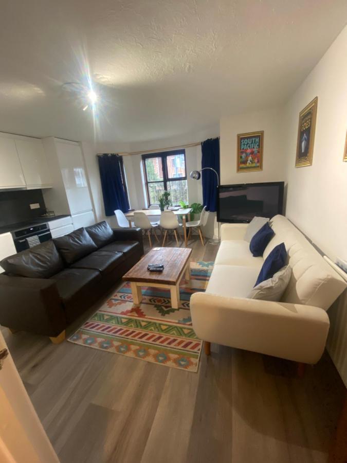 Lovely 3 Bed Ground Floor Flat With Free Parking * Swanage